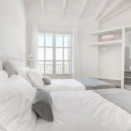 Sleeps 8 Pool Air Con Wifi * Barbáti